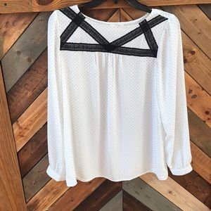 Black and white loft blouse small